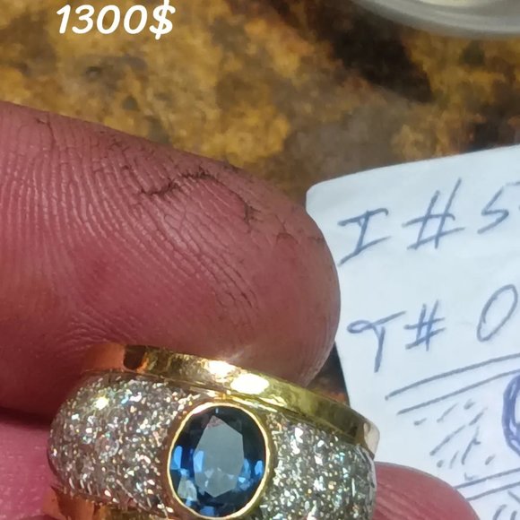 14kt Y/W Oval sapphire 2-tone gold Fashion Ring